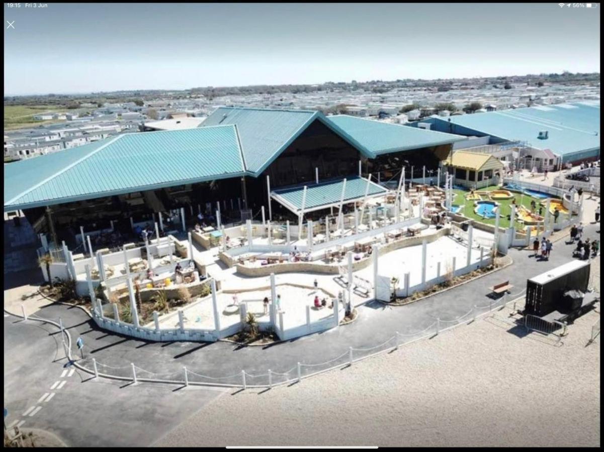 The Sherbourne Villa Selsey Exterior photo